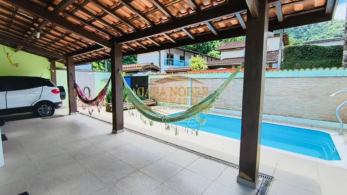 Foto 8 de Casa com 4 quartos à venda, 300m2 em Ubatuba - SP