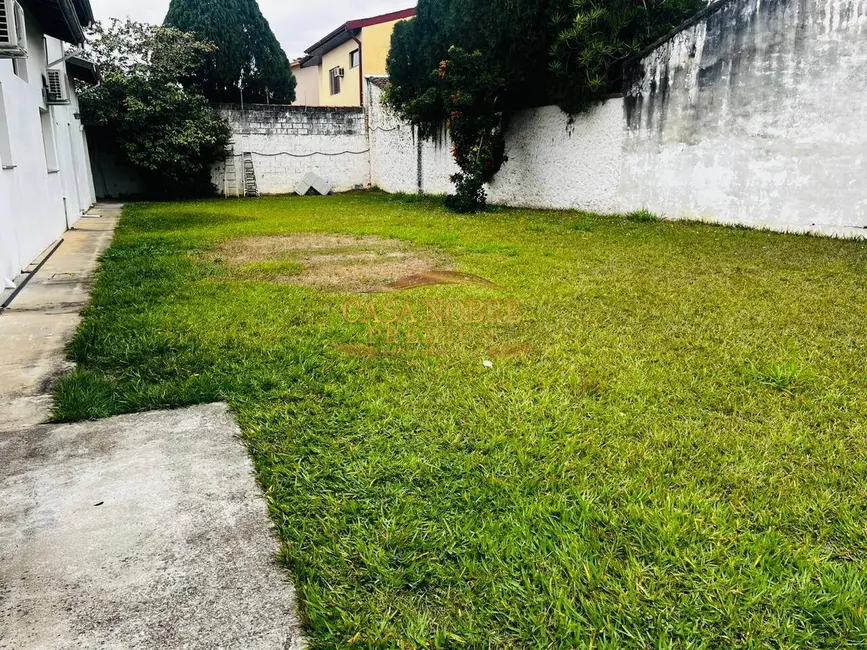 Foto 1 de Terreno / Lote à venda, 300m2 em Vila Bourghese, Pindamonhangaba - SP