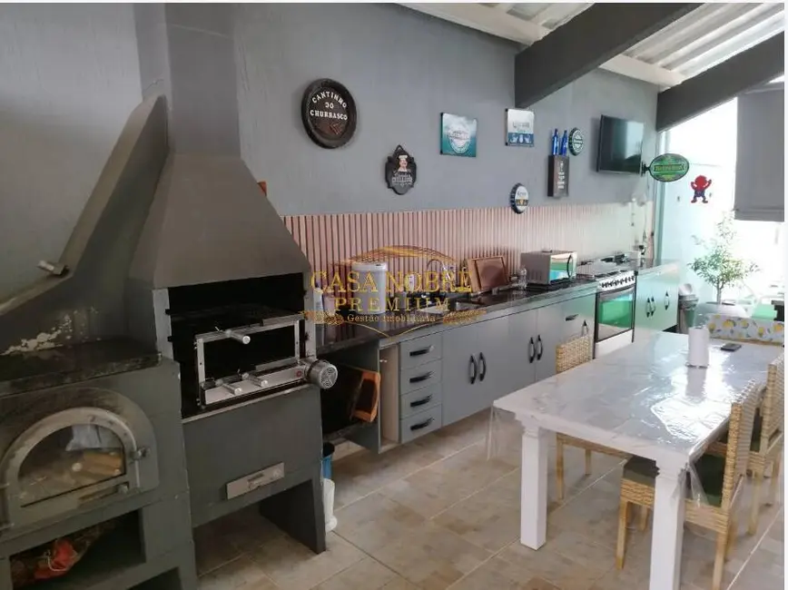 Foto 5 de Casa com 3 quartos para alugar, 500m2 em Piracangaguá, Taubate - SP