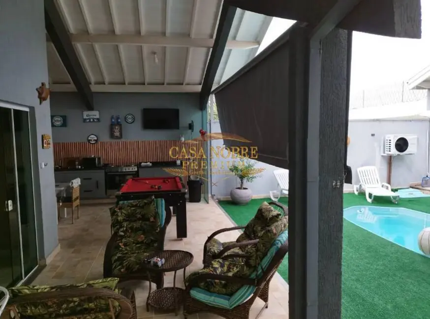 Foto 4 de Casa com 3 quartos para alugar, 500m2 em Piracangaguá, Taubate - SP