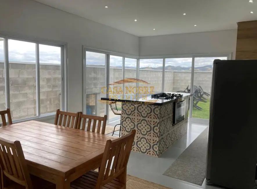 Foto 8 de Casa com 3 quartos à venda, 275m2 em Condominio Cataguá Way, Taubate - SP