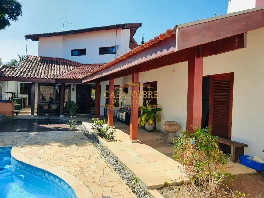 Foto 2 de Casa com 3 quartos à venda, 480m2 em Jardim das Nações, Taubate - SP