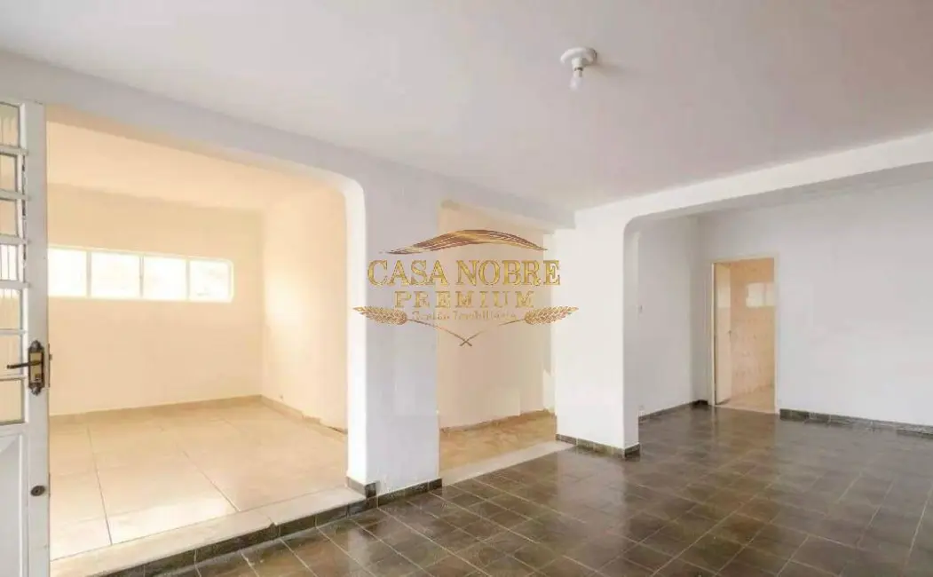 Foto 1 de Casa com 3 quartos à venda e para alugar, 300m2 em Jardim Maria Augusta, Taubate - SP