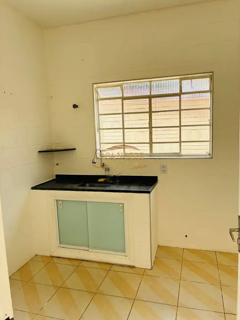 Foto 3 de Casa com 2 quartos à venda, 250m2 em Jardim Maria Augusta, Taubate - SP