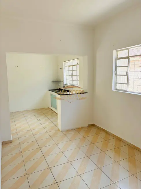Foto 4 de Casa com 2 quartos à venda, 250m2 em Jardim Maria Augusta, Taubate - SP