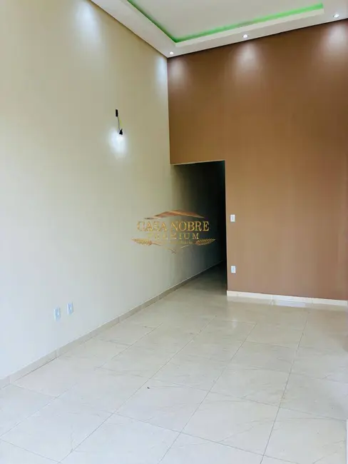 Foto 3 de Casa com 2 quartos à venda, 144m2 em Jardim Oásis, Taubate - SP