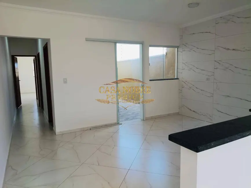Foto 2 de Casa com 2 quartos à venda, 150m2 em Residencial Antares, Taubate - SP