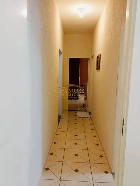 Foto 4 de Casa com 3 quartos à venda, 250m2 em Jardim Oásis, Taubate - SP
