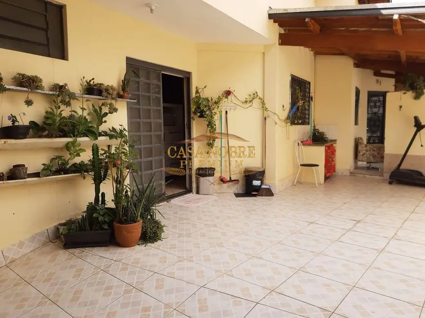 Foto 1 de Casa com 3 quartos à venda, 221m2 em Jardim do Sol, Taubate - SP