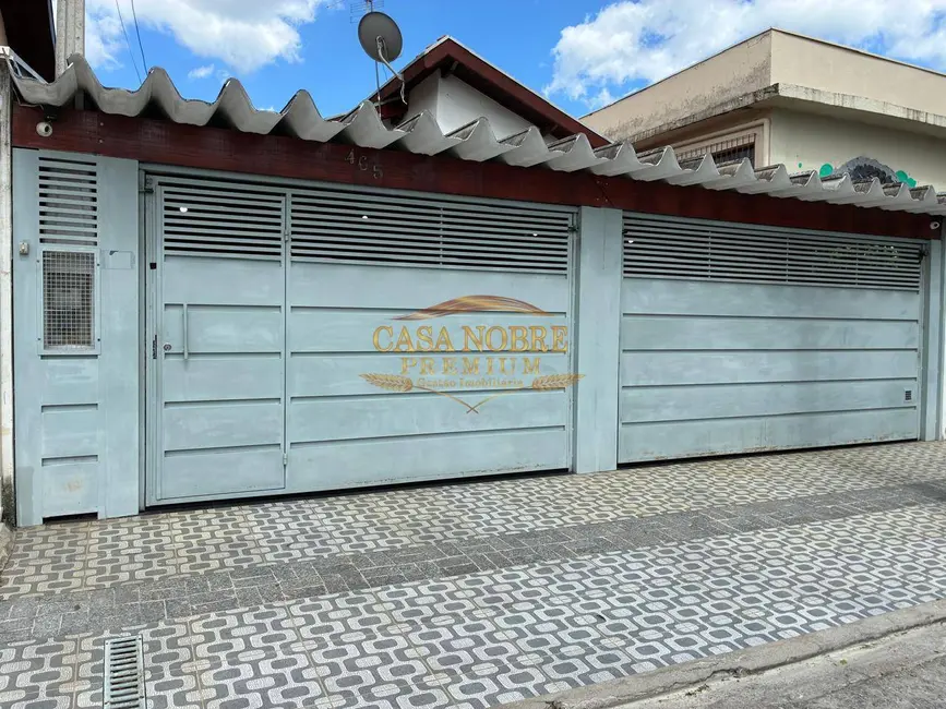 Foto 1 de Casa com 4 quartos à venda, 250m2 em Jardim Califórnia, Taubate - SP