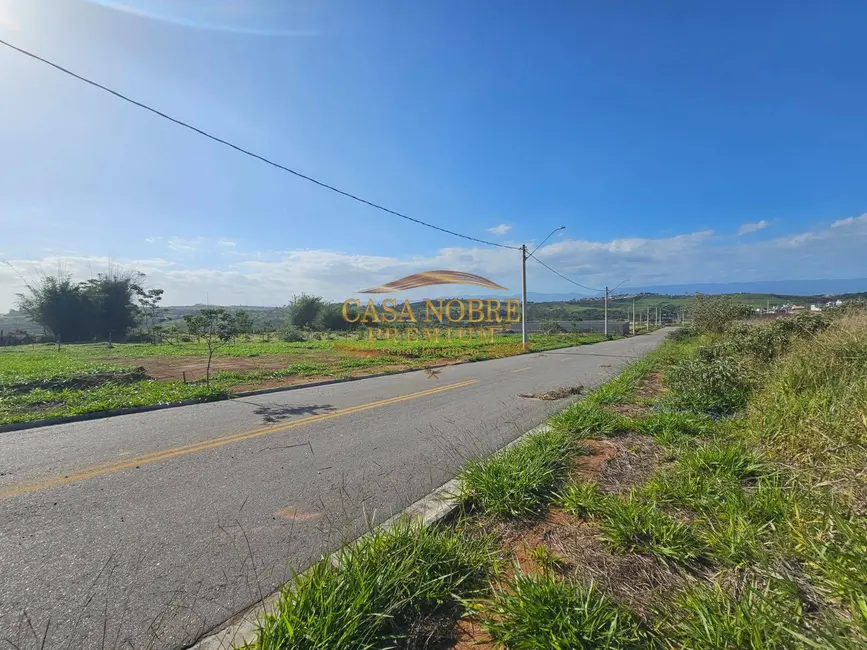 Foto 3 de Terreno / Lote à venda em Taubate - SP