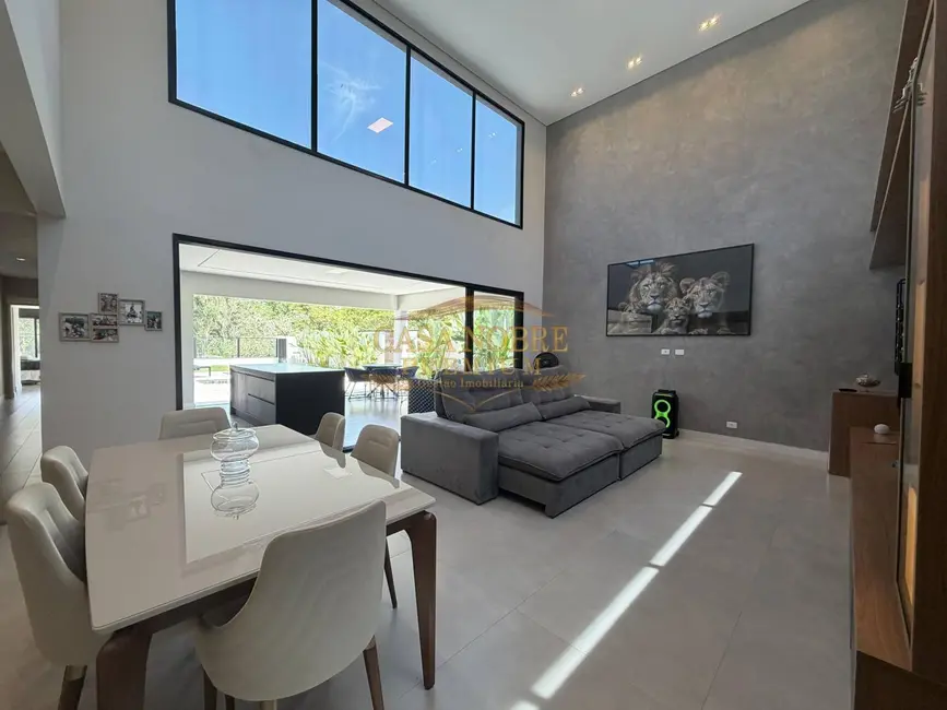 Foto 9 de Casa com 4 quartos à venda, 643m2 em Chácara São Félix, Taubate - SP