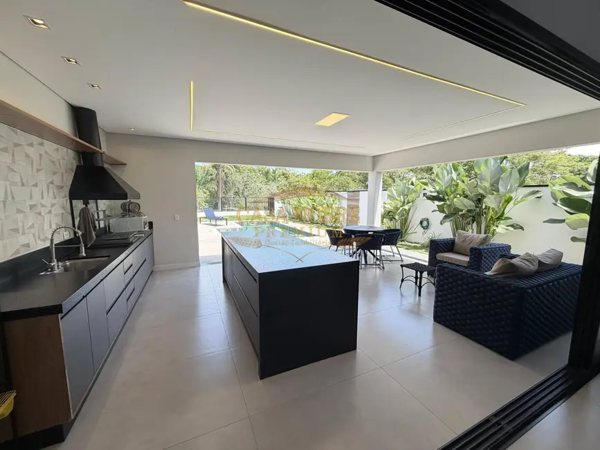 Foto 4 de Casa com 4 quartos à venda, 643m2 em Chácara São Félix, Taubate - SP