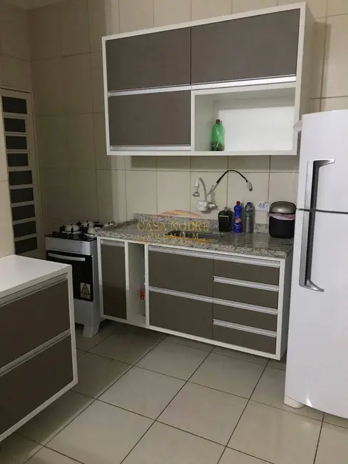 Foto 3 de Casa de Condomínio com 2 quartos à venda, 149m2 em Parque Arco Íris, Taubate - SP