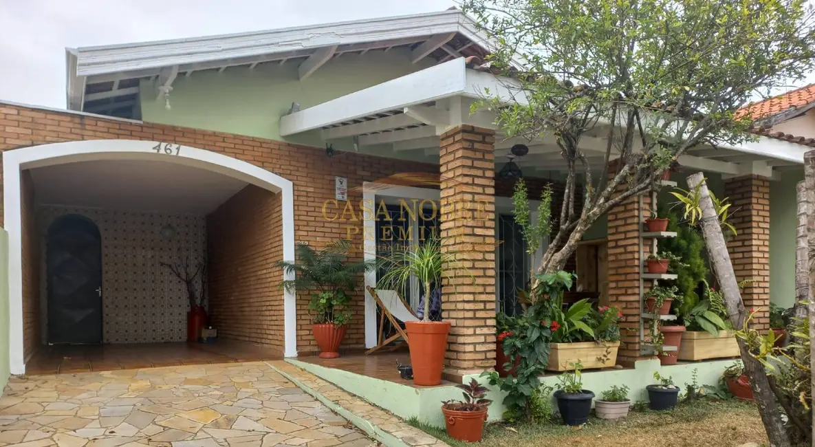 Foto 1 de Casa com 3 quartos à venda, 320m2 em Parque Residencial Bom Conselho, Taubate - SP
