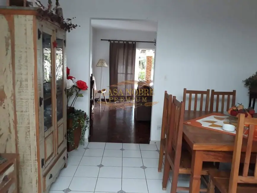 Foto 7 de Casa com 3 quartos à venda, 320m2 em Parque Residencial Bom Conselho, Taubate - SP