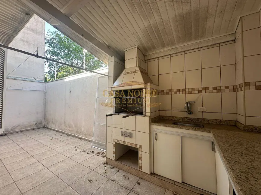 Foto 5 de Casa de Condomínio com 3 quartos à venda, 200m2 em Jardim Ana Rosa, Taubate - SP