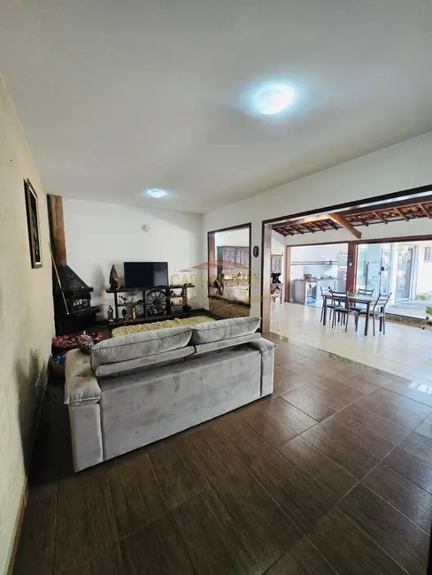Foto 2 de Casa com 1 quarto à venda, 504m2 em Jardim das Nações, Taubate - SP