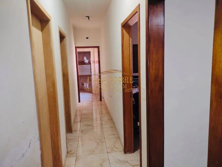 Foto 7 de Casa com 5 quartos à venda, 250m2 em Jardim Bela Vista, Taubate - SP