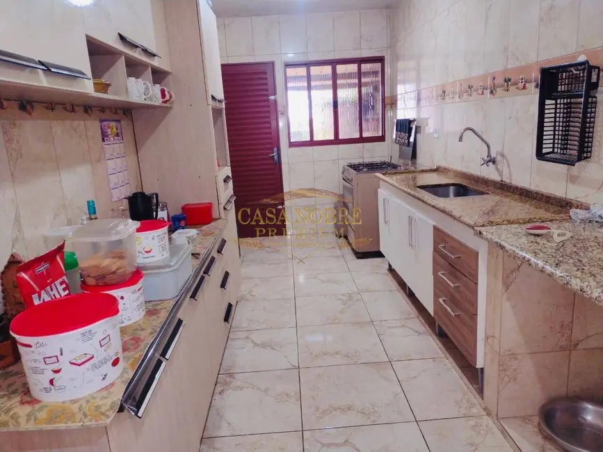 Foto 1 de Casa com 5 quartos à venda, 250m2 em Jardim Bela Vista, Taubate - SP