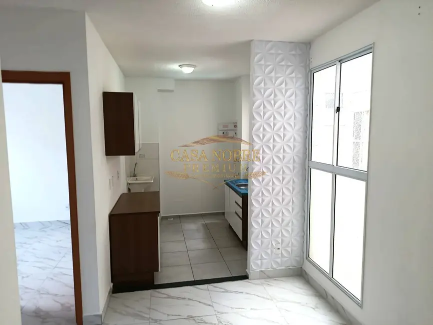 Foto 2 de Apartamento com 2 quartos à venda, 41m2 em Piracangaguá, Taubate - SP