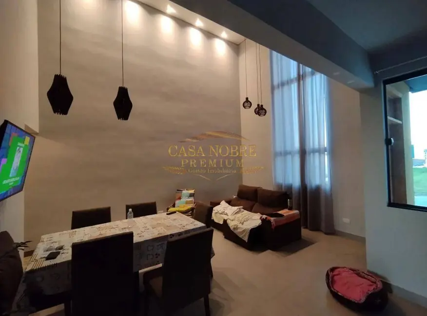 Foto 1 de Casa de Condomínio com 2 quartos à venda, 150m2 em Morada dos Nobres, Taubate - SP