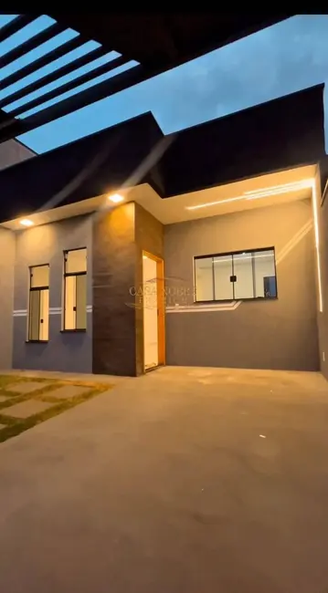 Foto 1 de Casa com 3 quartos à venda, 150m2 em Jardim Oásis, Taubate - SP