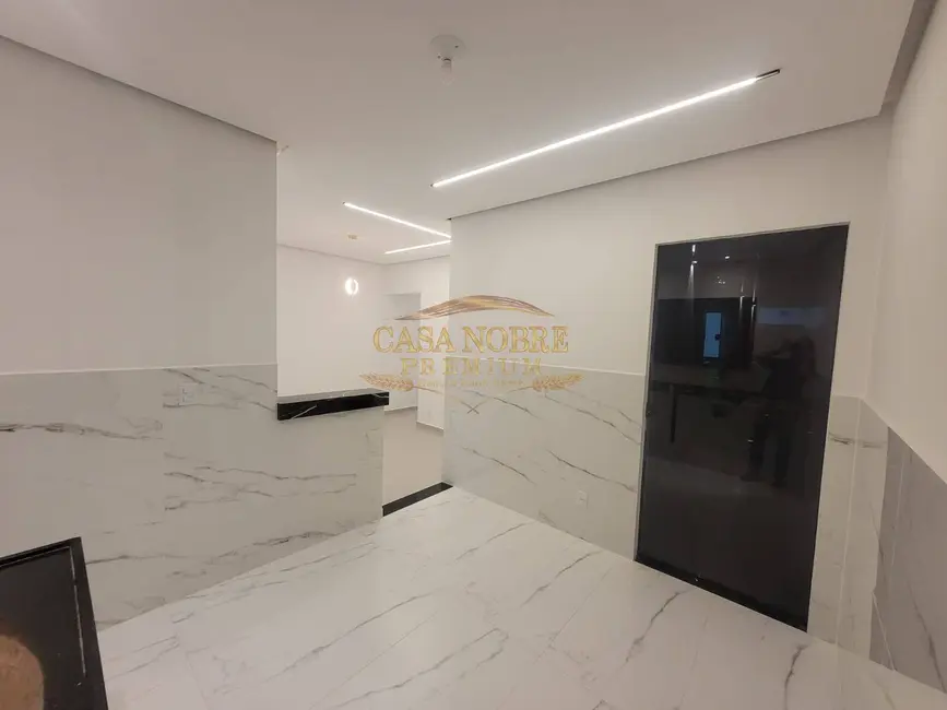 Foto 8 de Casa com 3 quartos à venda, 150m2 em Jardim Oásis, Taubate - SP