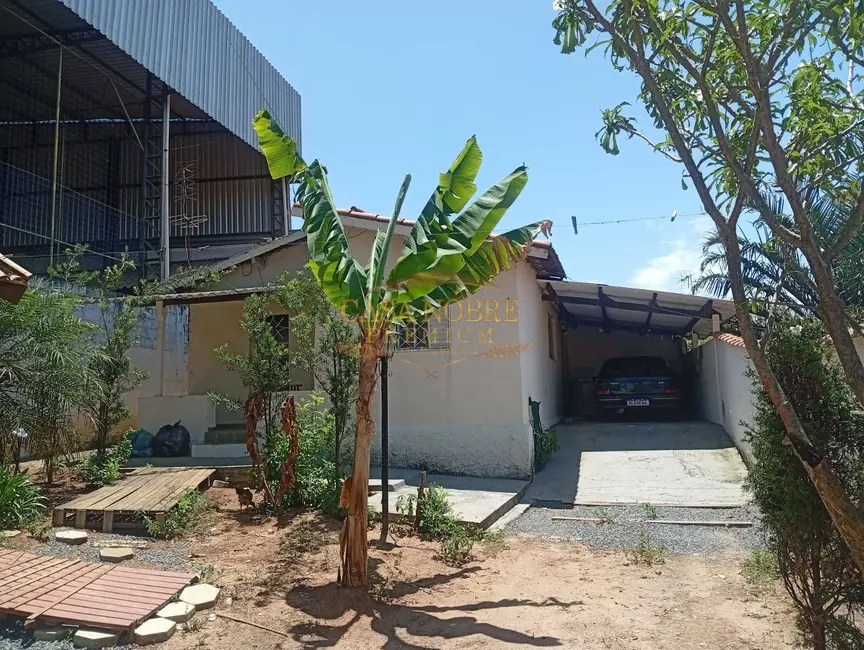 Foto 2 de Chácara com 2 quartos à venda, 900m2 em Jardim Paulista, Taubate - SP