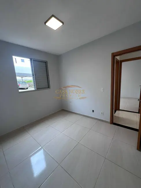 Foto 5 de Apartamento com 2 quartos à venda, 45m2 em Jardim Gurilândia, Taubate - SP