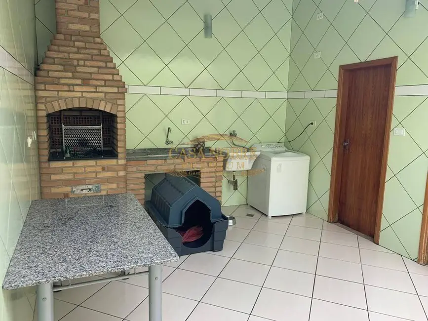 Foto 3 de Casa com 2 quartos à venda, 150m2 em Jardim Gurilândia, Taubate - SP