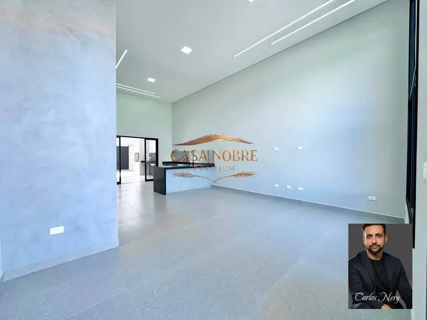 Foto 5 de Casa com 3 quartos à venda, 250m2 em Tremembe - SP