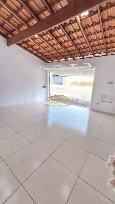 Foto 1 de Casa com 3 quartos à venda, 150m2 em Jardim Oásis, Taubate - SP