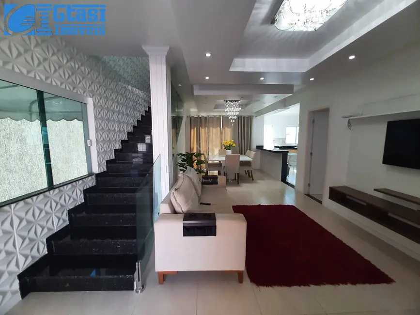 Foto 8 de Casa com 3 quartos à venda, 300m2 em São Mateus, Sao Pedro Da Aldeia - RJ