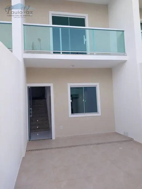 Casa com 2 quartos à venda, 90m2 em Centro, Araruama - RJ - imagem 3 Foto 3 de Casa com 2 quartos à venda, 90m2 em Centro, Araruama - RJ