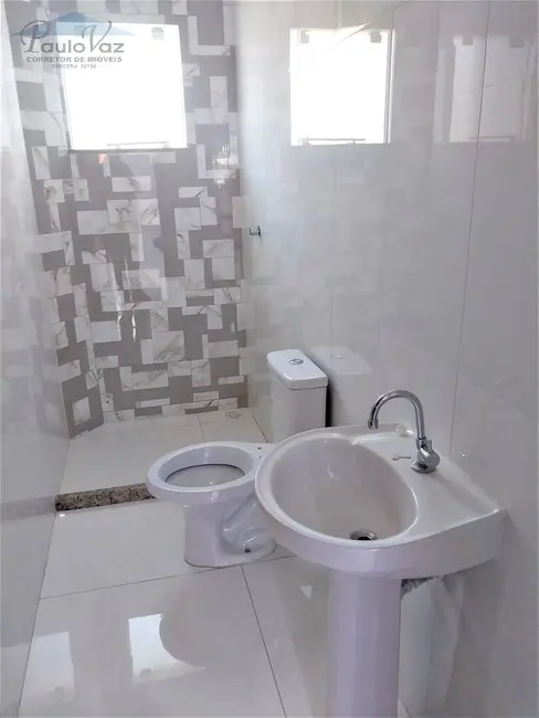 Casa com 2 quartos à venda, 90m2 em Centro, Araruama - RJ - imagem 7 Foto 7 de Casa com 2 quartos à venda, 90m2 em Centro, Araruama - RJ