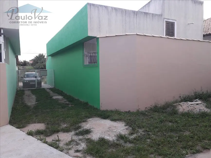 Foto 6 de Casa com 2 quartos à venda, 150m2 em Araruama - RJ