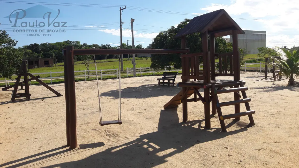 Foto 6 de Terreno / Lote à venda, 450m2 em Araruama - RJ