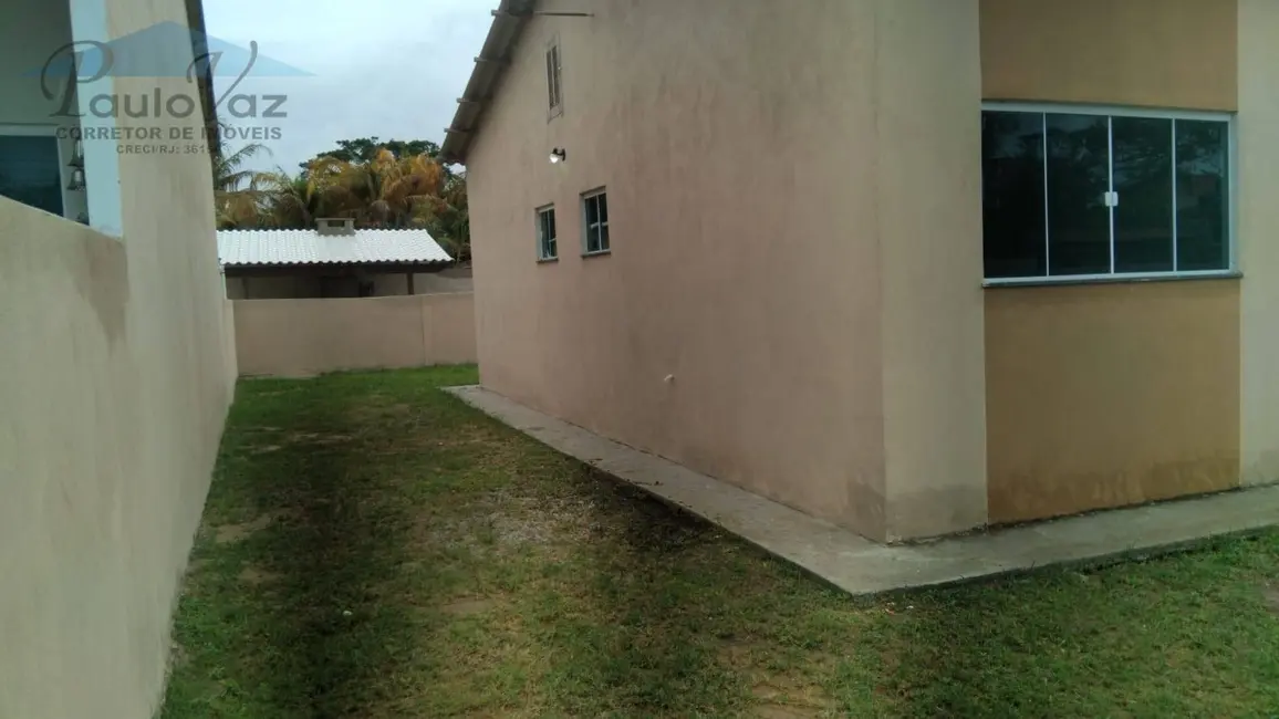 Foto 4 de Casa com 2 quartos à venda, 75m2 em Araruama - RJ