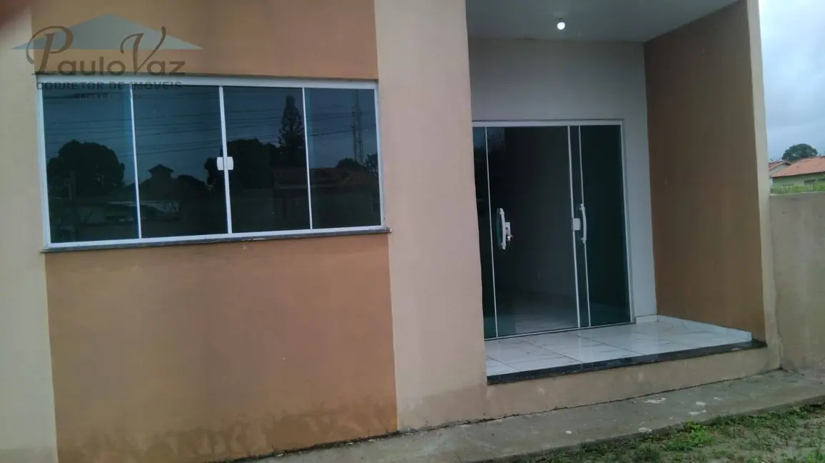 Foto 3 de Casa com 2 quartos à venda, 75m2 em Araruama - RJ
