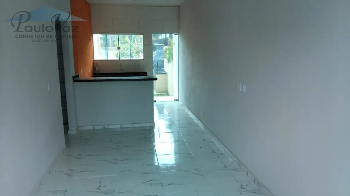 Foto 9 de Casa com 2 quartos à venda, 75m2 em Araruama - RJ