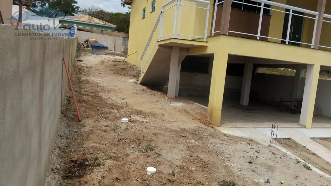 Foto 6 de Casa com 2 quartos à venda, 85m2 em Araruama - RJ