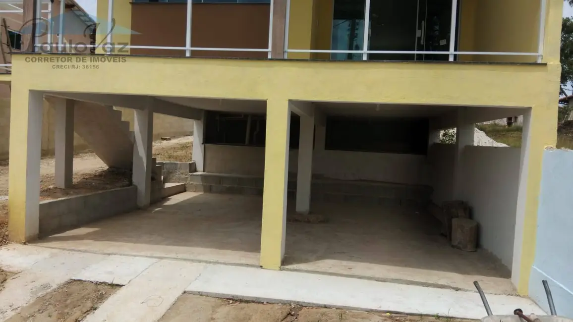 Foto 3 de Casa com 2 quartos à venda, 85m2 em Araruama - RJ