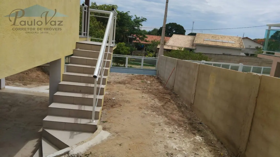 Foto 8 de Casa com 2 quartos à venda, 85m2 em Araruama - RJ