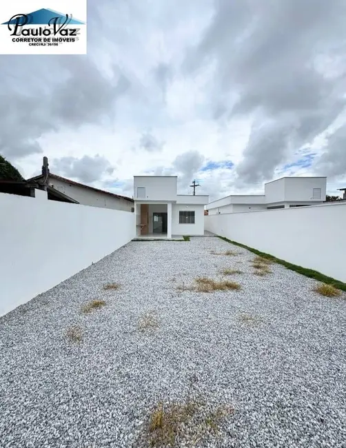 Foto 6 de Casa com 2 quartos à venda, 75m2 em Araruama - RJ