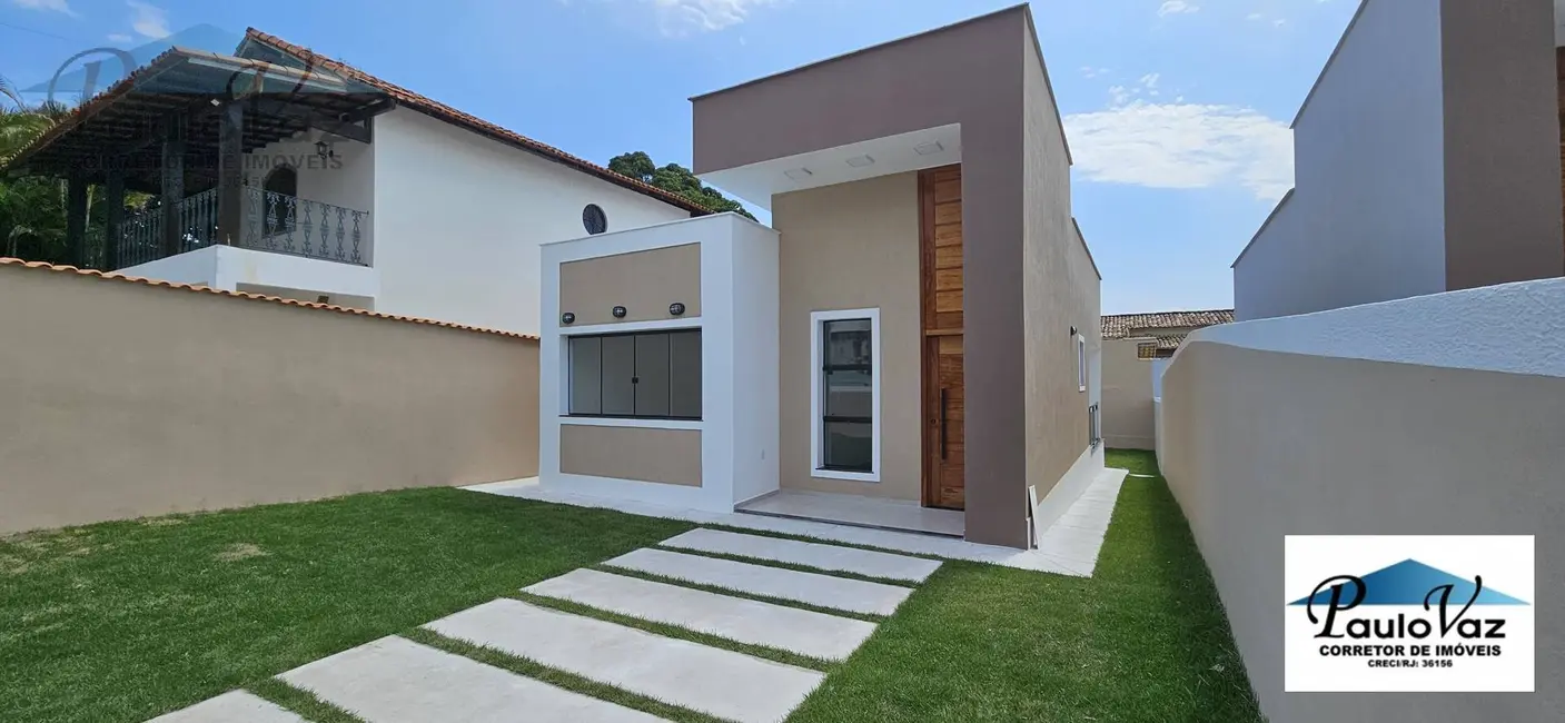 Foto 3 de Casa com 3 quartos à venda, 213m2 em Araruama - RJ