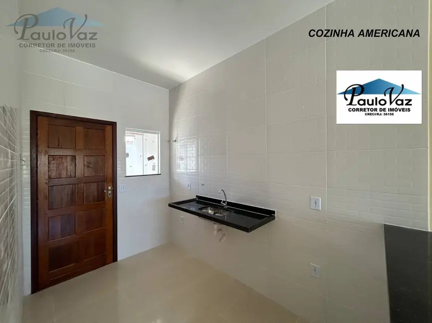 Foto 9 de Casa com 2 quartos à venda, 180m2 em Araruama - RJ