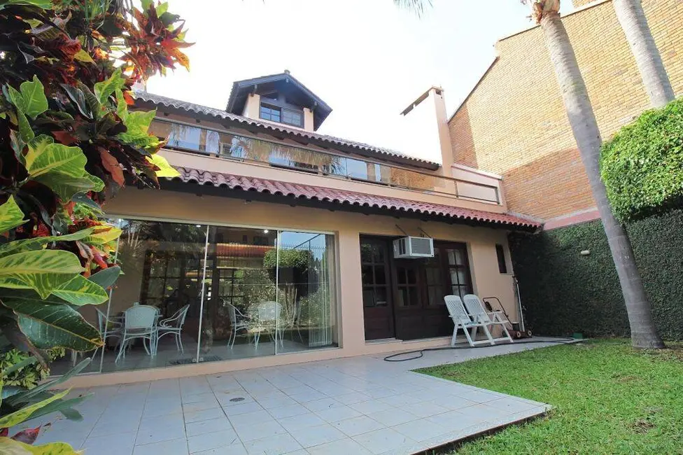 Foto 9 de Casa com 4 quartos à venda, 381m2 em Chácara das Pedras, Porto Alegre - RS