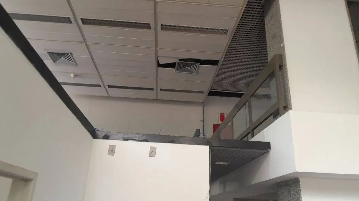 Sala Comercial à venda em Moinhos de Vento, Porto Alegre - RS - imagem 6 Foto 6 de Sala Comercial à venda em Moinhos de Vento, Porto Alegre - RS