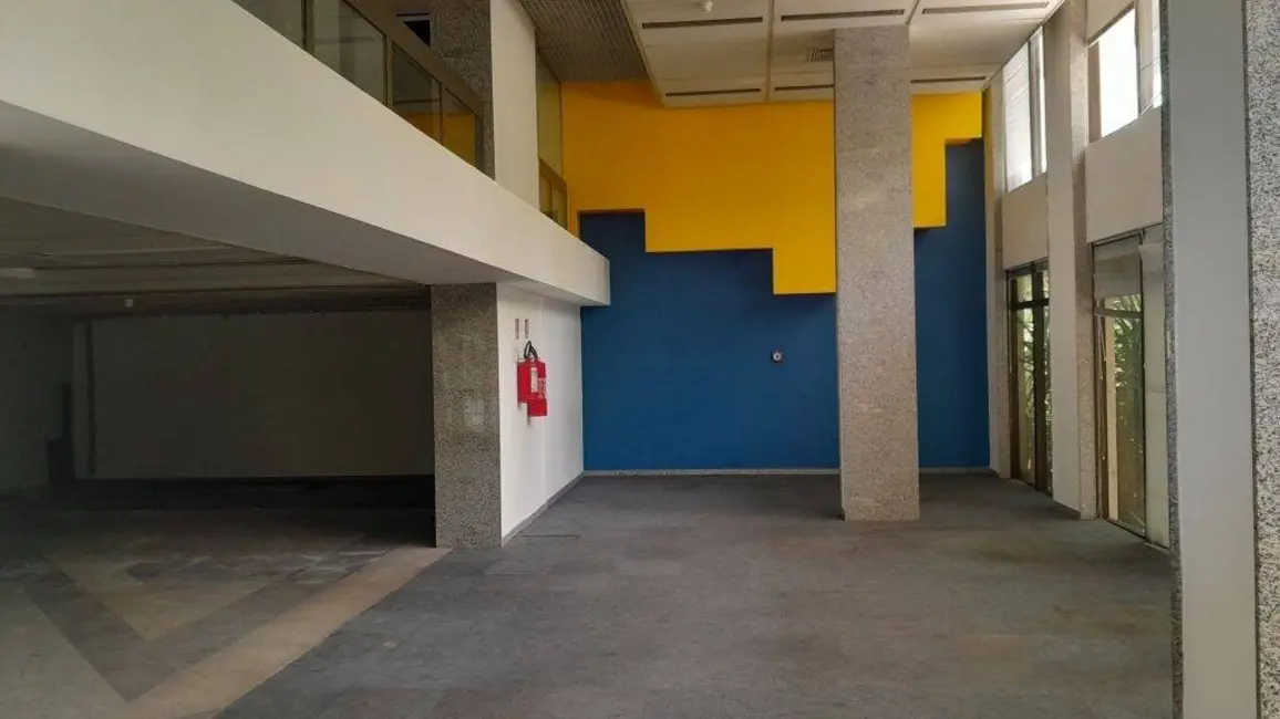 Sala Comercial à venda em Moinhos de Vento, Porto Alegre - RS - imagem 7 Foto 7 de Sala Comercial à venda em Moinhos de Vento, Porto Alegre - RS